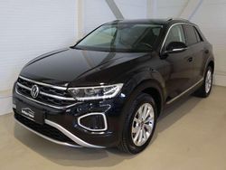 Deep black Gebraucht 2023 VW T-Roc Style SUV | 22.490 € (Fairer Preis)