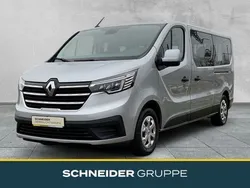 Highland grau Gebraucht 2023 Renault Trafic Van | 37.690 € (Guter Preis)