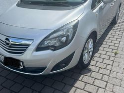 Silber Gebraucht 2013 Opel Meriva Innovation Van / Kleinbus | 4.900 € (Fairer Preis)