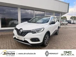 Gletscherweiss Gebraucht 2021 Renault Kadjar Bose Edition SUV | 20.690 € (Etwas zu teuer)