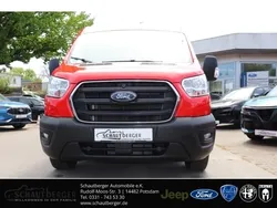 Rot Gebraucht 2021 Ford Transit Trend Van | 29.990 € (Fairer Preis)