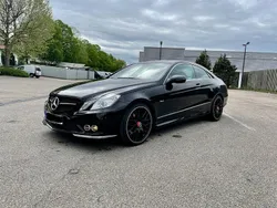 Schwarz Gebraucht 2009 Mercedes E250 AMG line Coupé | 15.997 € (Fairer Preis)