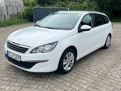 Weiß Gebraucht 2016 Peugeot 308 Active Kombi | 8.500 € (Teuer)