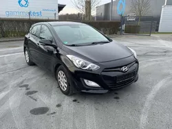 Phantom black / mic Gebraucht 2015 Hyundai i30 Classic Kleinwagen | 6.998 € (Guter Preis)