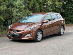Braun Gebraucht 2013 Hyundai i30 Kombi | 7.390 € (Guter Preis)