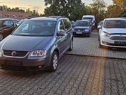 Grau Gebraucht 2005 VW Touran Trendline Van / Kleinbus | 1.700 € (Fairer Preis)
