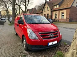 Rot Gebraucht 2014 Hyundai H-1 Van / Kleinbus | 6.800 €