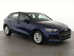 Distrikt grün metallic Neu 2025 Audi A3 Sportback Limousine | 32.045 € (Guter Preis)