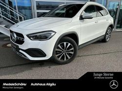 Unilack polarweiß Gebraucht 2022 Mercedes GLA250 Style SUV | 35.980 € (Guter Preis)