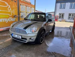 Grau Gebraucht 2009 Mini Cooper D Kleinwagen | 5.400 €