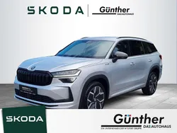 Brilliantsilber metallic Neu 2025 Skoda Kodiaq SportLine SUV | 50.900 € (Fairer Preis)