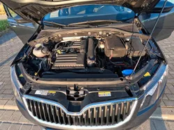 Grau Gebraucht 2015 Skoda Octavia Ambition Kombi | 12.500 € (Etwas zu teuer)