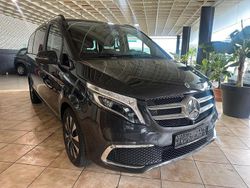 Grau Gebraucht 2021 Mercedes V300 Van / Kleinbus | 49.900 € (Fairer Preis)