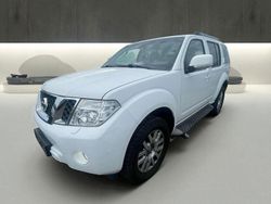 Weiß Gebraucht 2015 Nissan Pathfinder SUV | 15.999 € (Teuer)