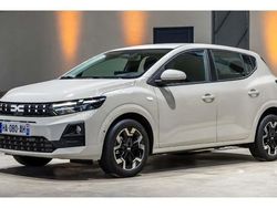 Weiß Neu 2025 Dacia Sandero Essentiel Limousine | 13.980 €