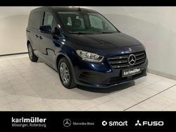 Blau Gebraucht 2023 Mercedes T180 Style Van / Kleinbus | 25.340 € (Fairer Preis)