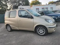 Gold Gebraucht 2001 Toyota Yaris Verso Van / Kleinbus | 2.000 € (Fairer Preis)