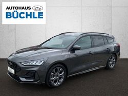 Grau Gebraucht 2024 Ford Focus ST-Line X Limousine | 24.880 € (Guter Preis)