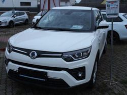 Weiß Gebraucht 2021 Ssangyong (KGM) Tivoli SUV | 15.900 €