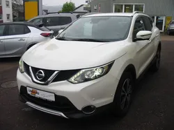 Weiß Gebraucht 2016 Nissan Qashqai Black Edition SUV | 12.900 € (Guter Preis)