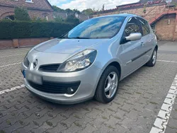 Silber Gebraucht 2007 Renault Clio III Rip Curl Kleinwagen | 2.000 € (Fairer Preis)