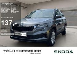Grau Gebraucht 2024 Skoda Karoq Selection SUV | 28.420 € (Guter Preis)