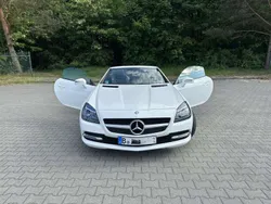 Weiß Gebraucht 2014 Mercedes SLK200 Cabrio | 23.500 € (Fairer Preis)