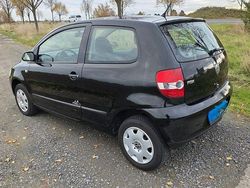 Schwarz Gebraucht 2007 VW Fox Kleinwagen | 1.750 € (Fairer Preis)