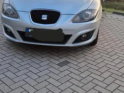 Silber Gebraucht 2009 Seat Leon Sport Kleinwagen | 9.200 €
