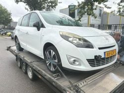 Weiß Gebraucht 2012 Renault Grand Scénic III Bose Edition Van / Kleinbus | 1.450 € (Guter Preis)