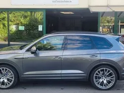 Grau Gebraucht 2019 VW Touareg R-line SUV | 46.550 € (Fairer Preis)