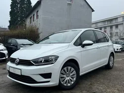 Weiß Gebraucht 2015 VW Golf Sportsvan Trendline Van / Kleinbus | 8.499 € (Guter Preis)