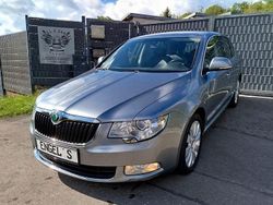Grau Gebraucht 2010 Skoda Superb Elegance Limousine | 4.990 € (Guter Preis)