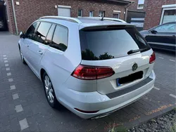 Weiß Gebraucht 2019 VW Golf VII Kombi | 18.900 € (Fairer Preis)