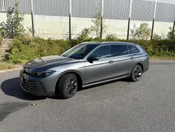 Grau Gebraucht 2024 VW Passat Elegance Kombi | 41.900 € (Superpreis)