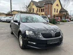 Schwarz Gebraucht 2017 Skoda Octavia Ambition Kombi | 6.999 € (Guter Preis)