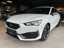 Weiß Gebraucht 2024 Cupra Leon Limousine | 26.850 € (Guter Preis)