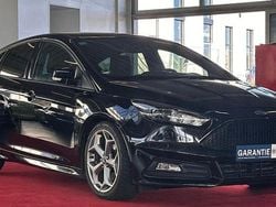 Iridiumschwarz metallic Gebraucht 2015 Ford Focus ST Limousine | 13.999 € (Fairer Preis)