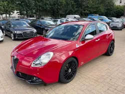 Rot Gebraucht 2011 Alfa Romeo Giulietta Super Kleinwagen | 3.990 € (Fairer Preis)