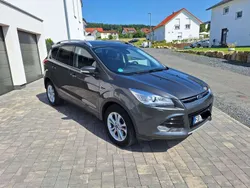 Grau Gebraucht 2016 Ford Kuga Titanium SUV | 15.799 € (Fairer Preis)