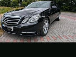 Schwarz Gebraucht 2011 Mercedes E200 Limousine | 10.200 € (Fairer Preis)