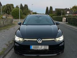 Schwarz Gebraucht 2023 VW Golf VIII R-line Kombi | 30.000 € (Fairer Preis)