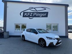 Weiß Gebraucht 2020 Lexus CT200h Limousine | 21.999 € (Teuer)