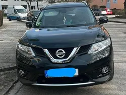 Schwarz Gebraucht 2016 Nissan X-Trail SUV | 13.250 € (Teuer)