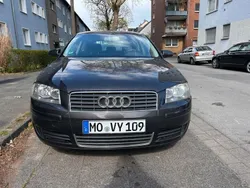 Braun Gebraucht 2004 Audi A3 Ambiente Limousine | 2.400 € (Fairer Preis)