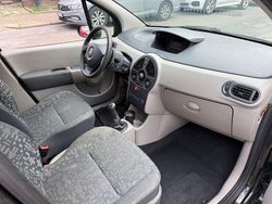 Schwarz Gebraucht 2006 Renault Modus Authentique Van / Kleinbus | 2.499 € (Fairer Preis)