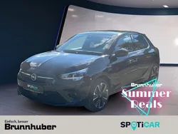 Diamant schwarz/karbon schwarz Gebraucht 2021 Opel Corsa-e Ultimate Kleinwagen | 19.450 € (Etwas zu teuer)