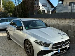 Silber Gebraucht 2023 Mercedes A200 AMG line Limousine | 29.000 € (Guter Preis)
