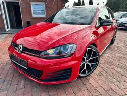 Rot Gebraucht 2016 VW Golf VII Sound Limousine | 11.900 € (Fairer Preis)