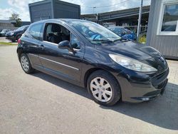 Schwarz Gebraucht 2007 Peugeot 207 Tendance Limousine | 1.400 € (Guter Preis)